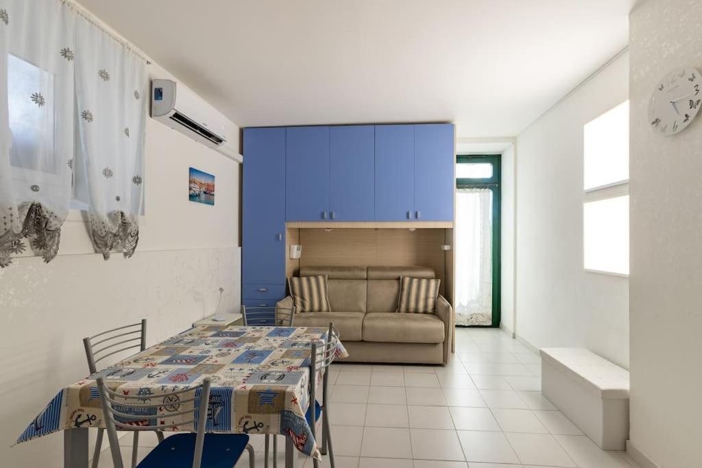 La Casa Di Anna, In Palazzina Liberty Fronte Parco Apartment Bordighera Bagian luar foto