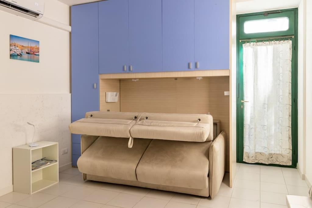 La Casa Di Anna, In Palazzina Liberty Fronte Parco Apartment Bordighera Bagian luar foto